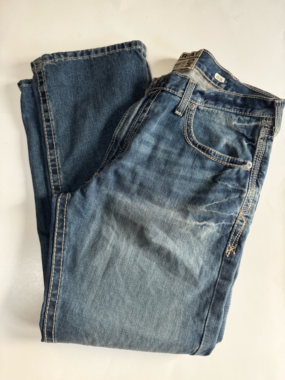 NWOT! Ariat M5 Jeans Men’s 40x32 Med Wash Straight Fit Western Work Denim